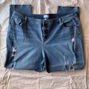 Straight leg distressed jeans